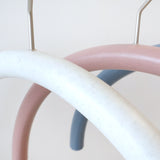 【洗濯物にも対応!】服をいためない まろやかハンガー