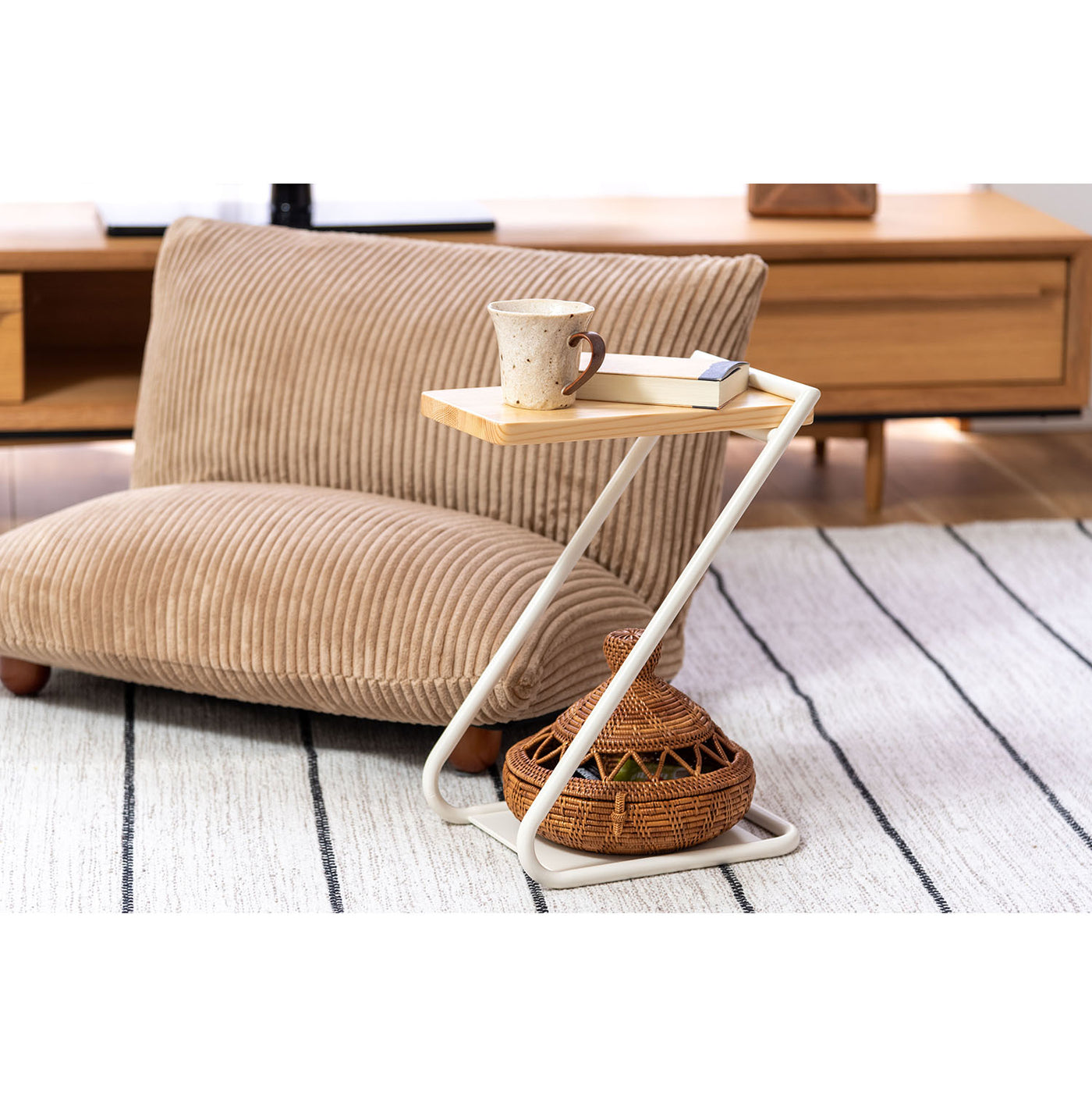 kkkサイドテーブル COT サイドテーブル – 常盤家具