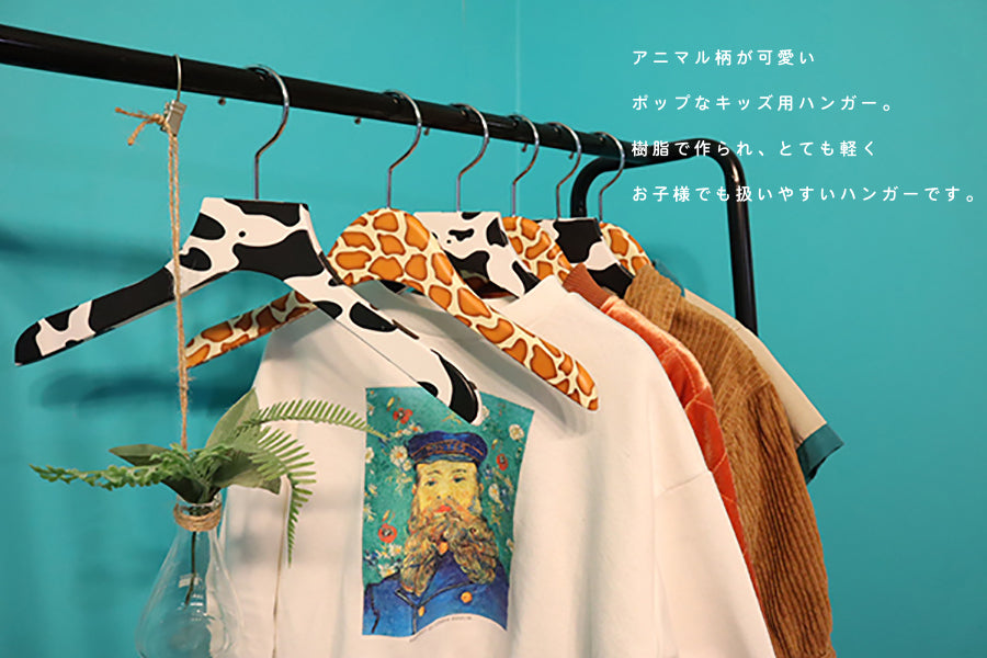 ISAIAイザイア⭐️ハンガー‼️4本セット 40cm 非売品 ISAIAイザイア